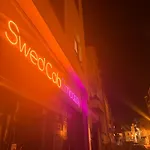 אכסניה Swed Cab Embassy *