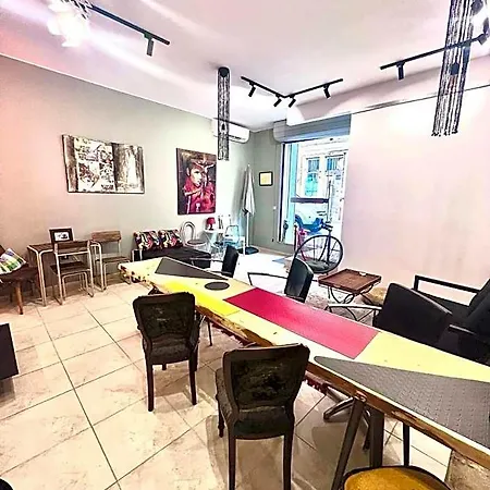 Hostel Swed Cab Embassy Varna