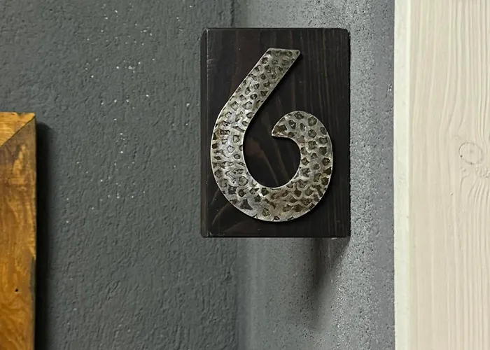 Swed Cab Embassy 瓦爾納