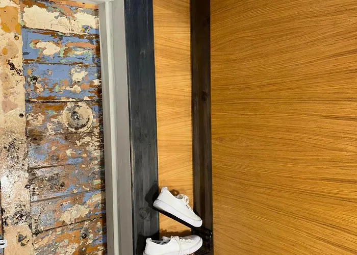 Swed Cab Embassy 旅馆