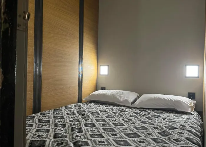 Swed Cab Embassy * 瓦爾納