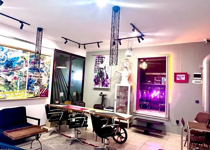 旅馆 Swed Cab Embassy *