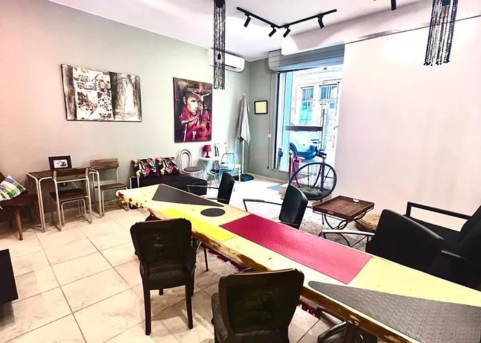 Swed Cab Embassy 旅馆 瓦爾納